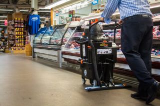 OmniFlex AutoVac in a meat dept